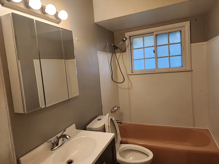 8623 W Fond Du Lac Ave — Photo 11