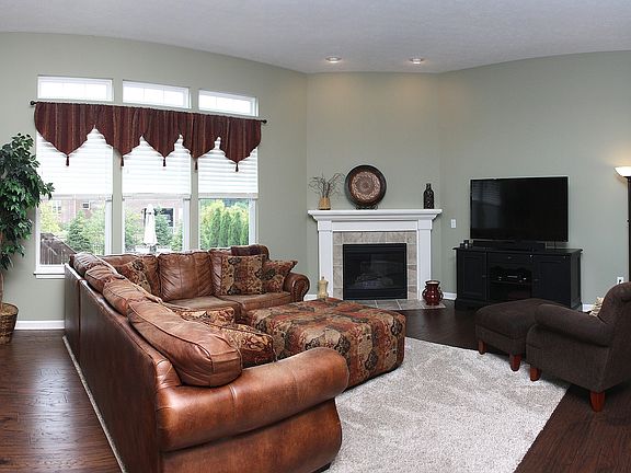 3rd image of 8980 Snowberry Ct