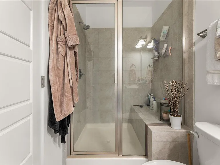 205 Winding Branch Dr — Photo 17