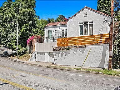 1st image of 2348 N Cahuenga Blvd #2348