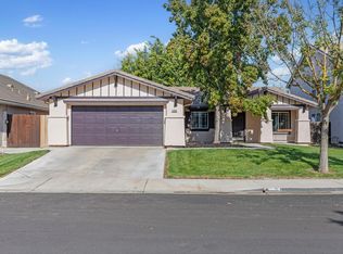 1205 Swan Dr, Patterson, CA 95363