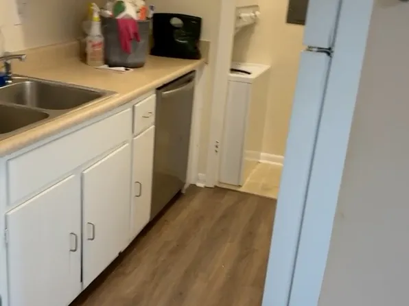 309 Loudon Rd APT 422, Blacksburg, VA 24060