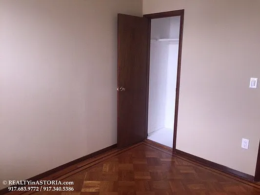 Rented by Alexiou Realty | media 5