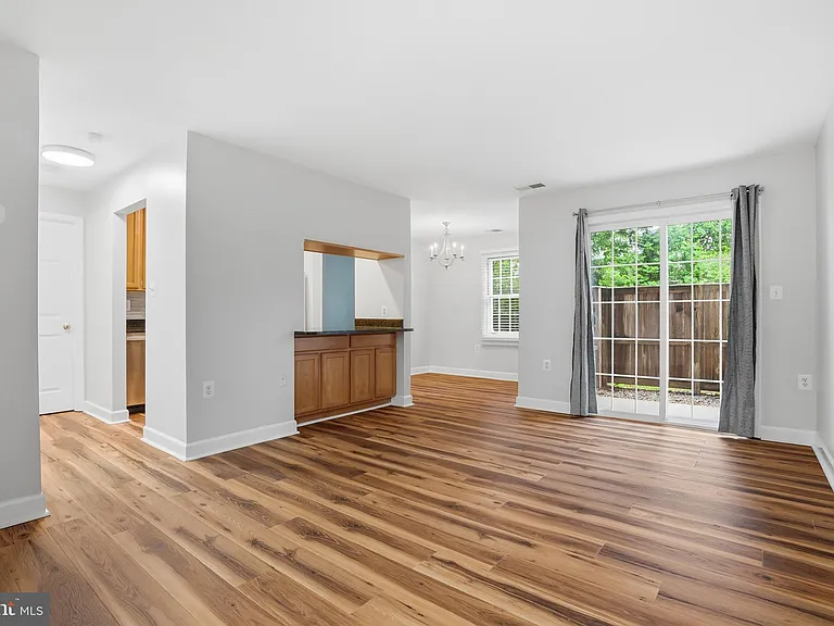 104 Westwick Ct #2 — Photo 2