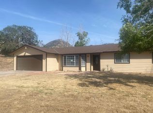 7007 Morain Dr, Sanger, CA