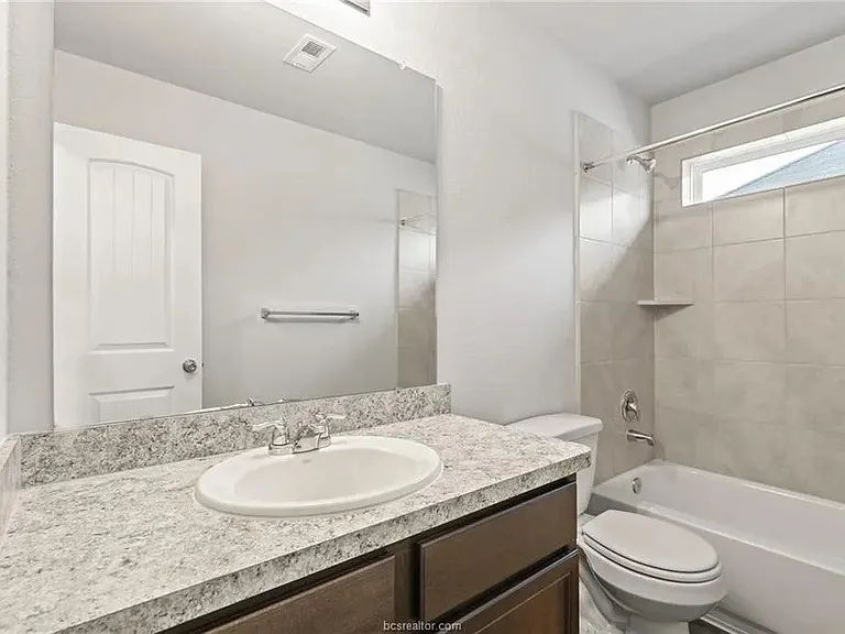 968 Harper Ln — Photo 13