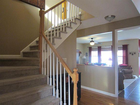 3rd image of 10 Cambridge Ct