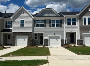 5009 Pufa St, Raleigh, NC 27610