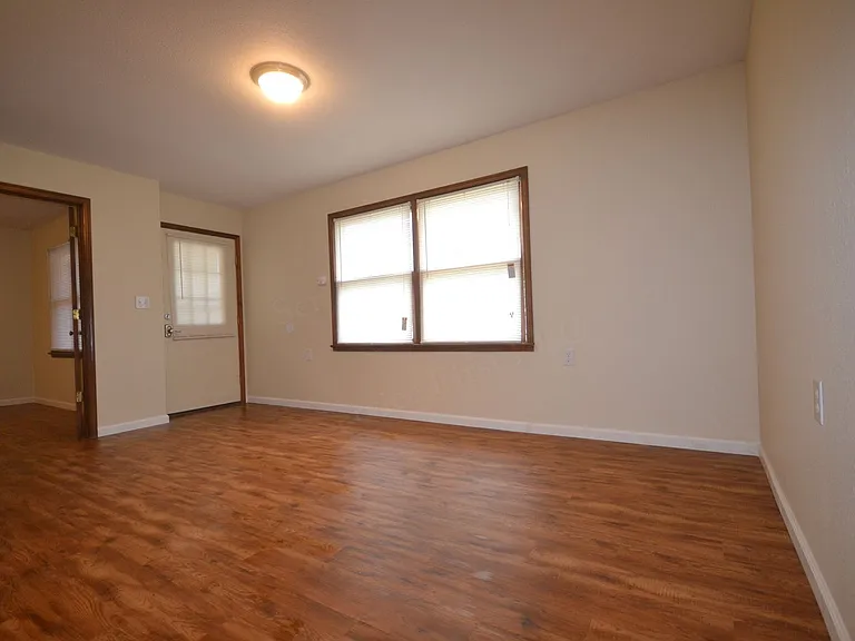 216 W Main St — Photo 7