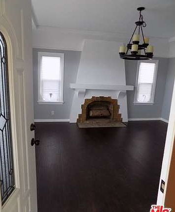 3rd image of 7822 S Halldale Ave