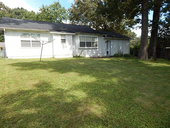 2nd image of 1405 Waynesboro Ln