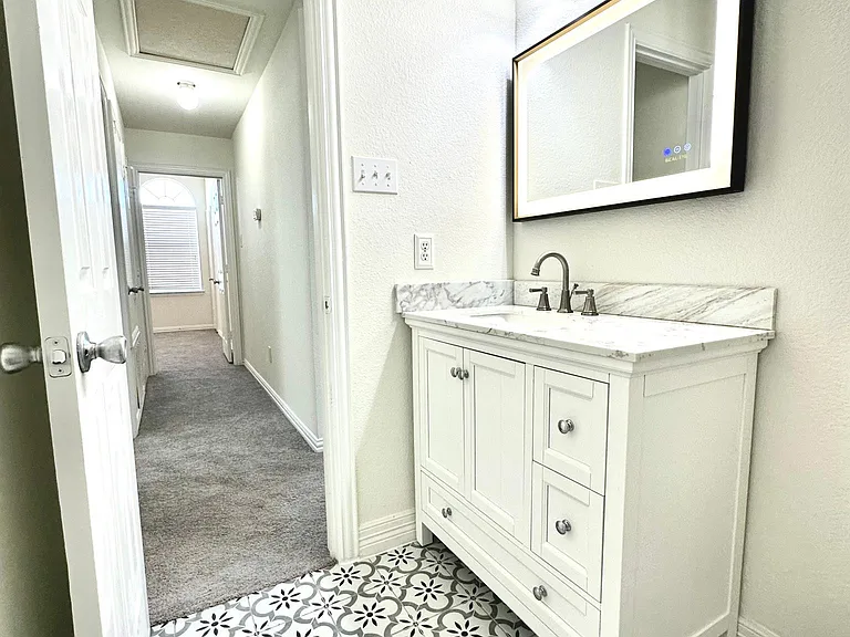 1820 Kittyhawk Dr — Photo 33