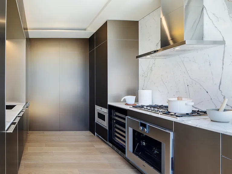 7 W 57th St #PENTHOUSE — Photo 5