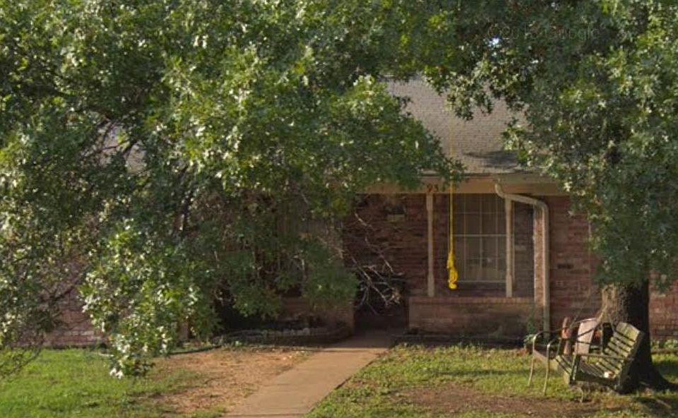 1st image of 936 Lindy Ct