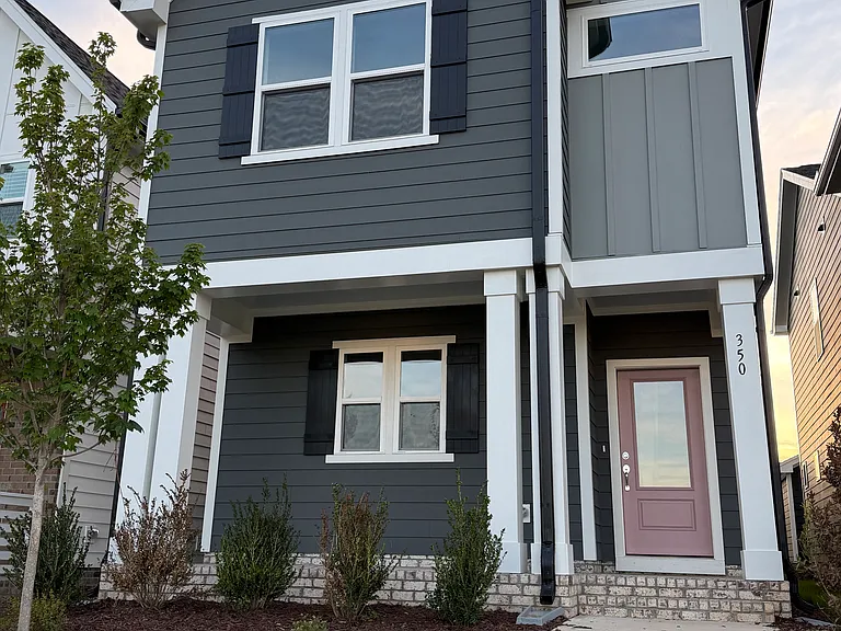 350 Cottage Hill Way — Photo 1