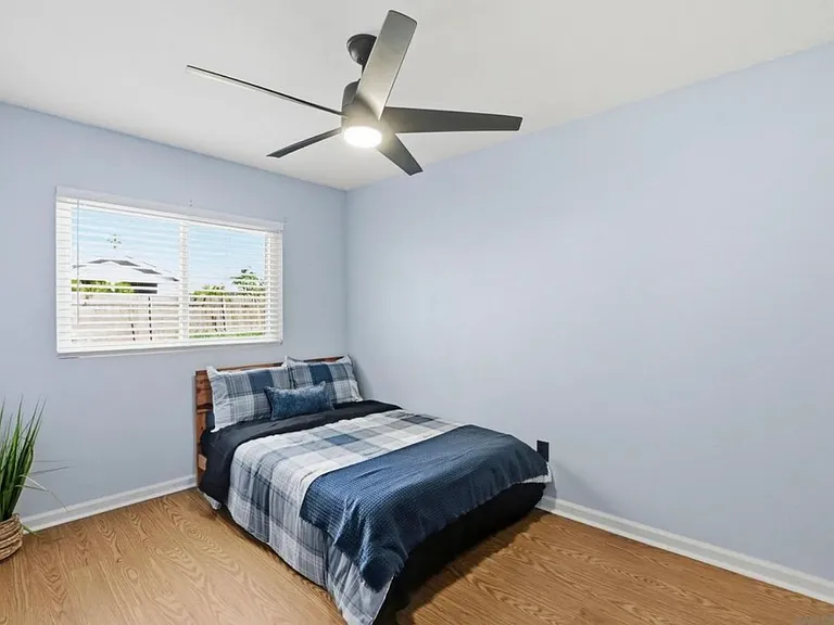 1830 Thelborn Way — Photo 21