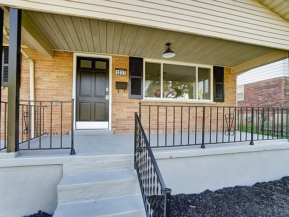 4th image of 1237 Oak Knoll Dr