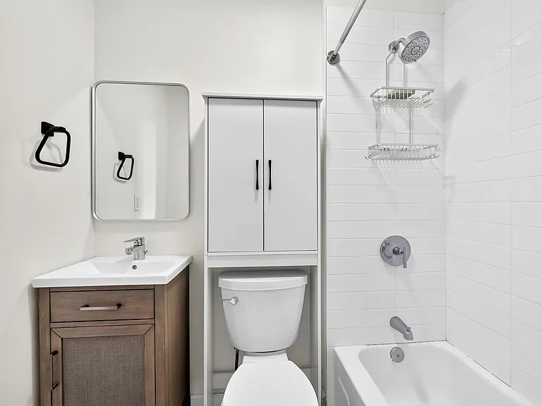 308 Madison St #4D — Photo 10