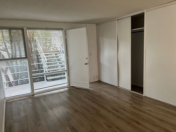 5th image of 5205 E Ocean Blvd #1-12