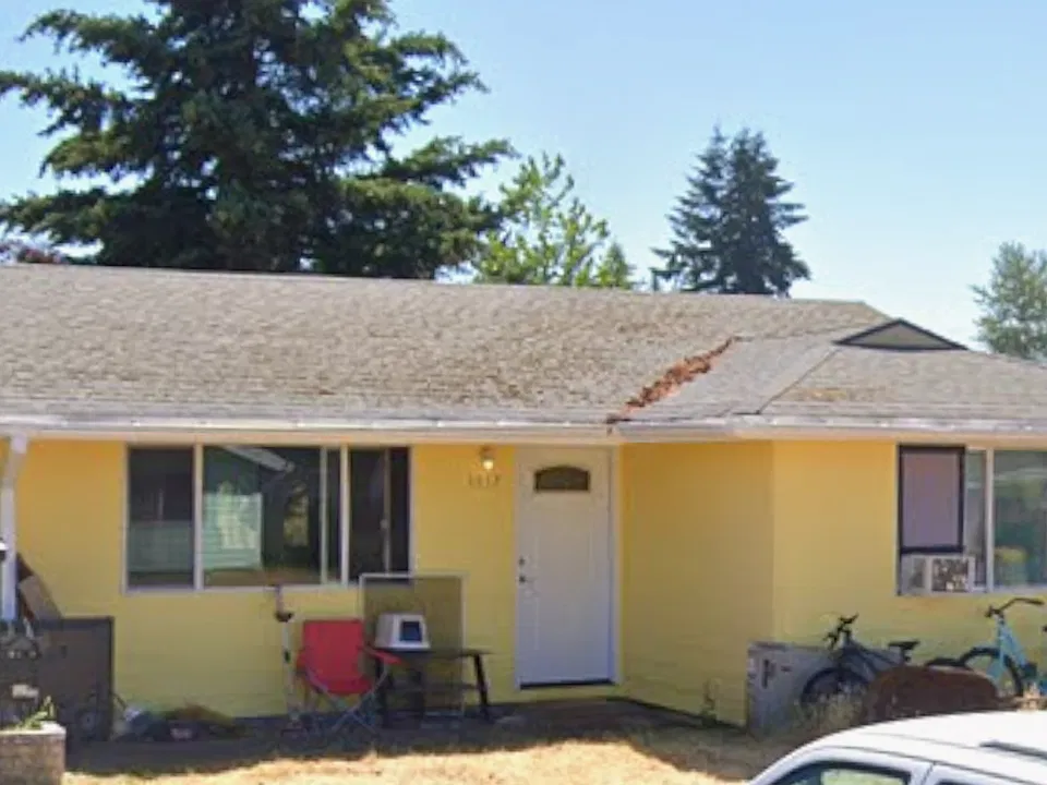 1317 Sprague St NW