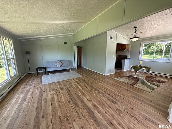 4th image of 17279 River View Rd