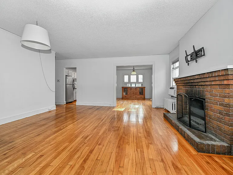 3900 Sheridan Ave S #1 — Photo 3