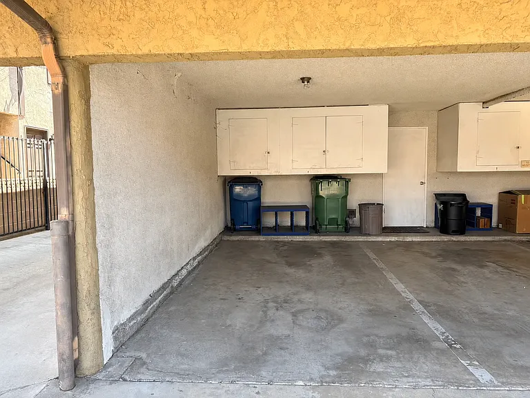 333 N Monterey St — Photo 22