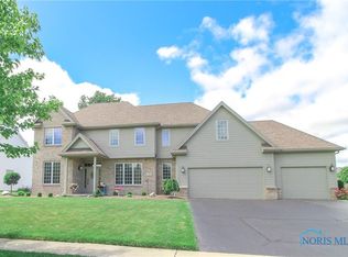 7758 Sioux Ridge Dr, Maumee, OH 43537