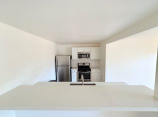 1625 Laguna St APT 16, Santa Barbara, CA 93101