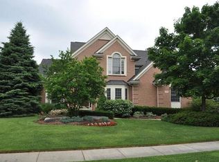 43904 Wabeek Ln, Northville, MI 48168