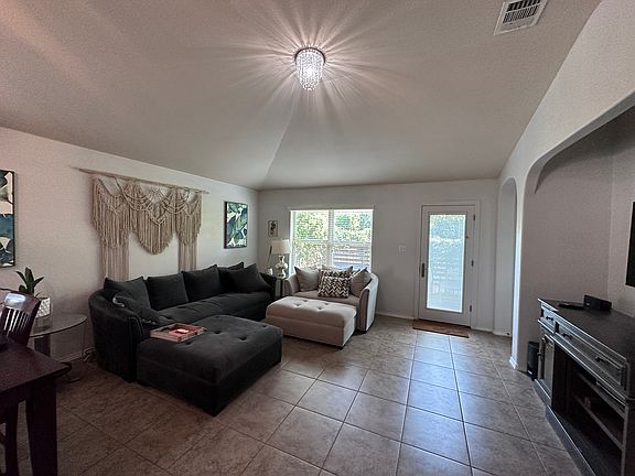 4th image of 7428 Sunset Heights Cir