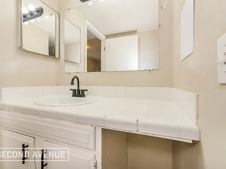 3030 York St — Photo 17