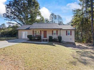 15 Redbarn Rd, Taylorsville, GA 30178