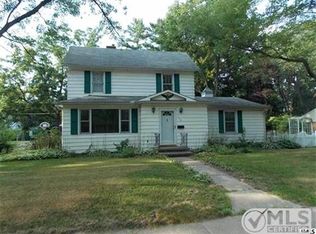 330 W Elizabeth St, Stockbridge, MI 49285