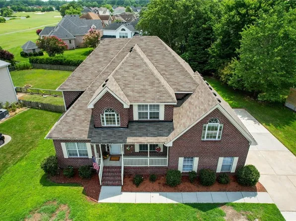 5066 S Links Cir, Suffolk, VA 23435
