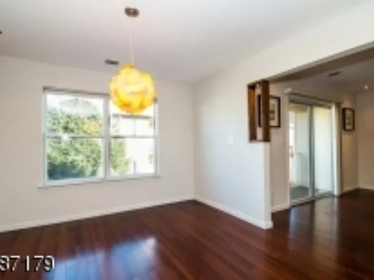 22 Frankie Ln — Photo 9
