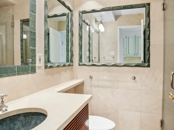 150 East 69th Street 6M image 10 of 11