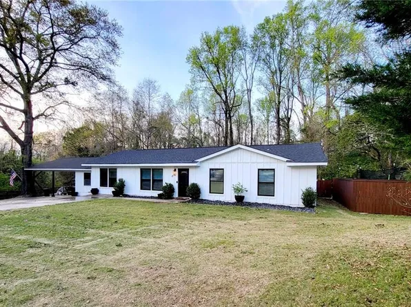 15 Sommerset Ct, Phenix City, AL 36869