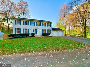 10923 Santa Clara Dr, Fairfax, VA