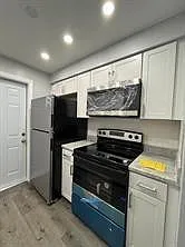 921 NE 22nd Dr — Photo 9
