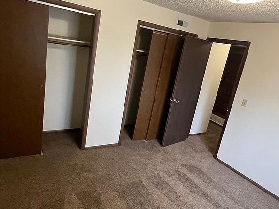 4th image of 2443 N 44th St #15
