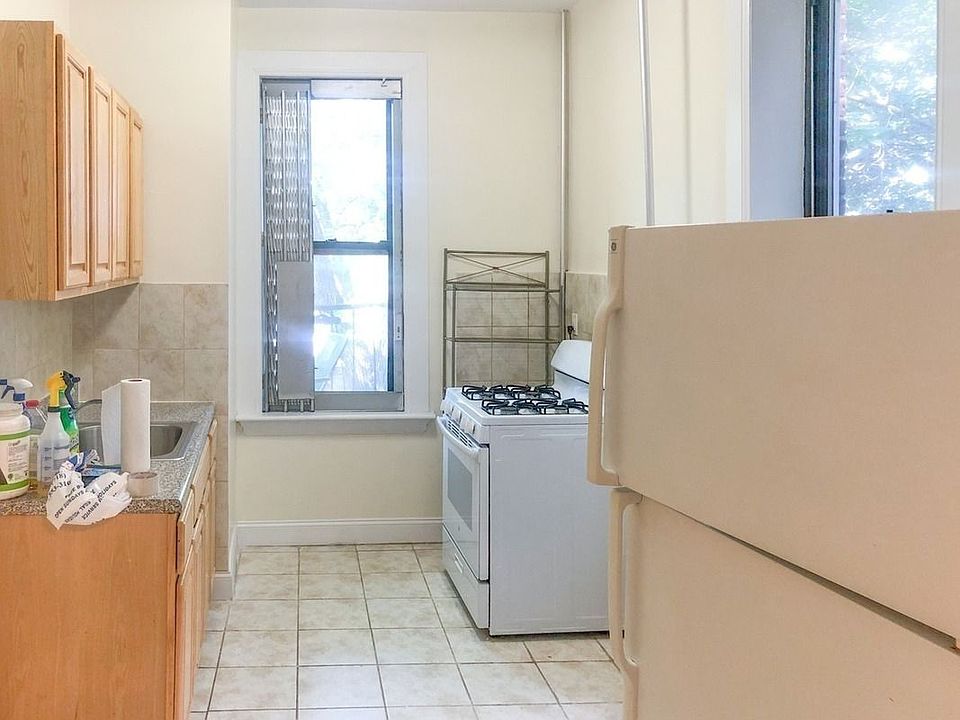 1st image of 801 Saint Johns Pl #2RXX