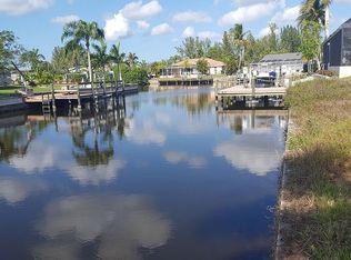 520 SW 35th Pl, Cape Coral, FL 33991