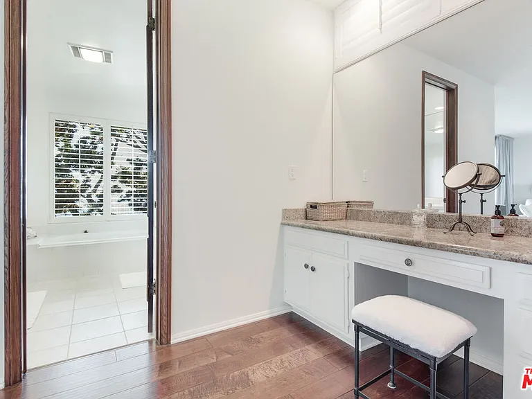 29008 Cliffside Dr — Photo 20