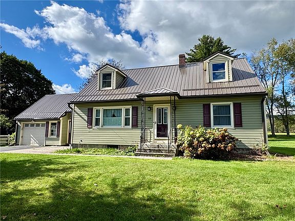 2nd image of 53 Fair St