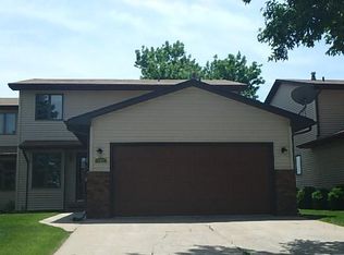 713 Church Rd, Grand Island, NE 68801