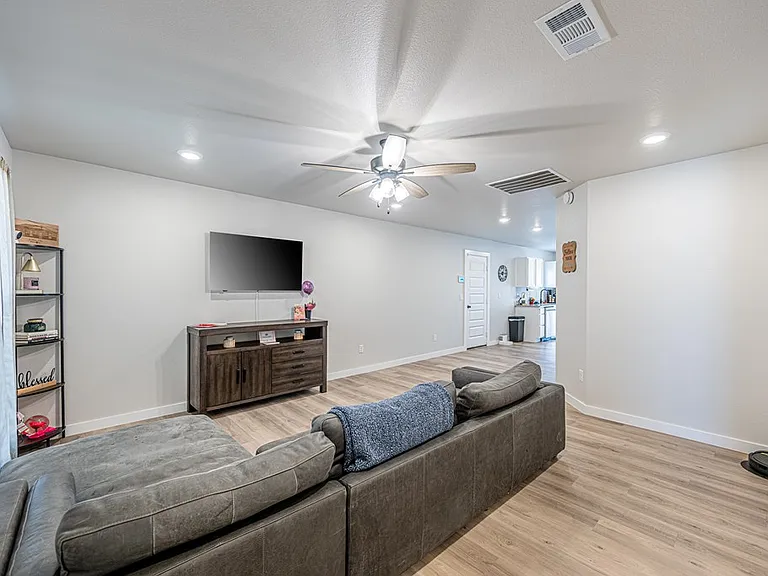 2808 Lighthouse Rd — Photo 8