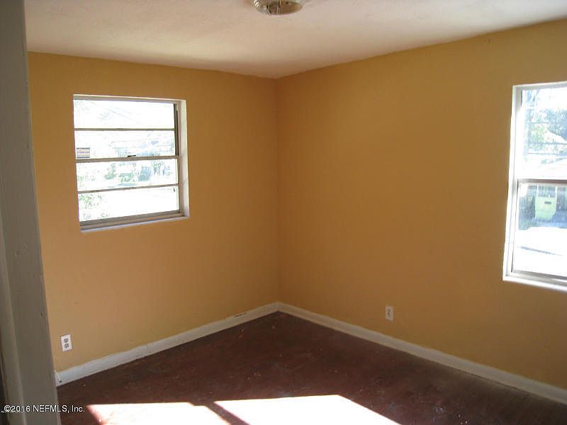 2nd image of 1845 W 13th St APT 3