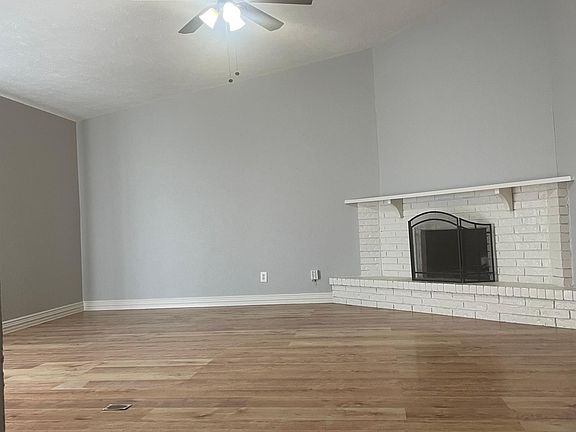 4th image of 4116 Manzinita St