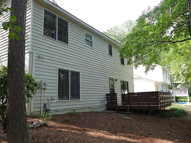 321 Rosehaven Dr — Photo 19